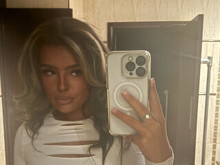 mastubating web cam girl MaisieSmithx