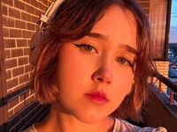 cam girl playing with dildo MarilynSwinerton