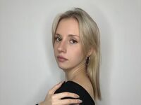 cam girl playing with sextoy MarlaPankake