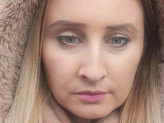 girl chatroom MaryEma