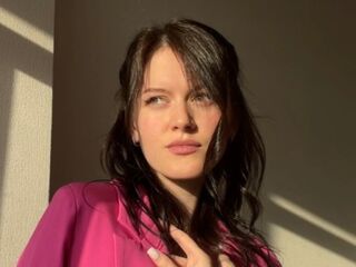 camgirl webcam photo MaudGuerrido