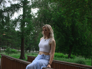 naughty cam girl masturbating MelisaMokriski