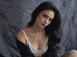 naked cam chatroom MiaFerragamo