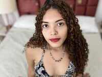 naughty camgirl masturbating with dildo MicheleDelkkos