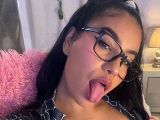 shower live cam MihaCameron
