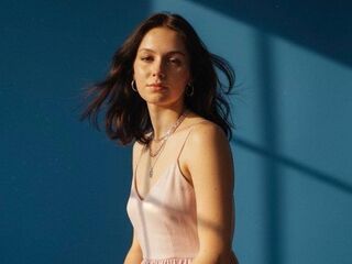 hot naked webcam girl MolliePoydras