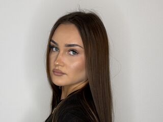 naked camgirl picture MyrnaMackesy