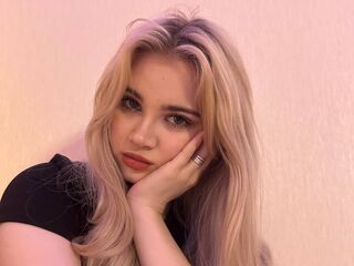 hot cam slut NakitaLorette