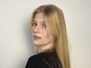 fingering girl webcam  SammieDornier