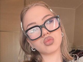 free online chat SaraBaier