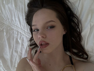 camgirl showing pussy SelenaNoelle