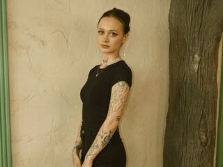 free nude live show ShaunaGrimme