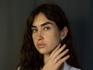 chat room live show ShelaCurren