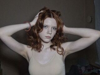 girl showing pussy TheoLeis