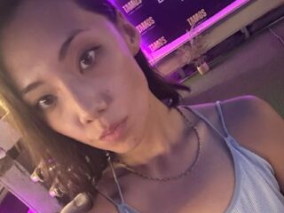 shaved pussy cam TiffanyBoster