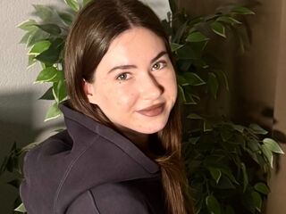 cam girl showing tits TrinaJarocki