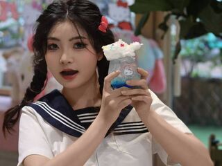 naked webcam girl fingering YangyiXiao